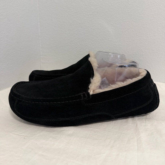 Ugg Ascot slipper Men’s black suede leather size11 main image 8